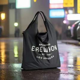 Picture of Balenciaga Handbags _SKUfw224475532fw